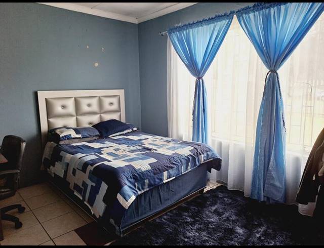 3 BEDROOM PROPERTY TO RENT IN MACKENZIE PARK